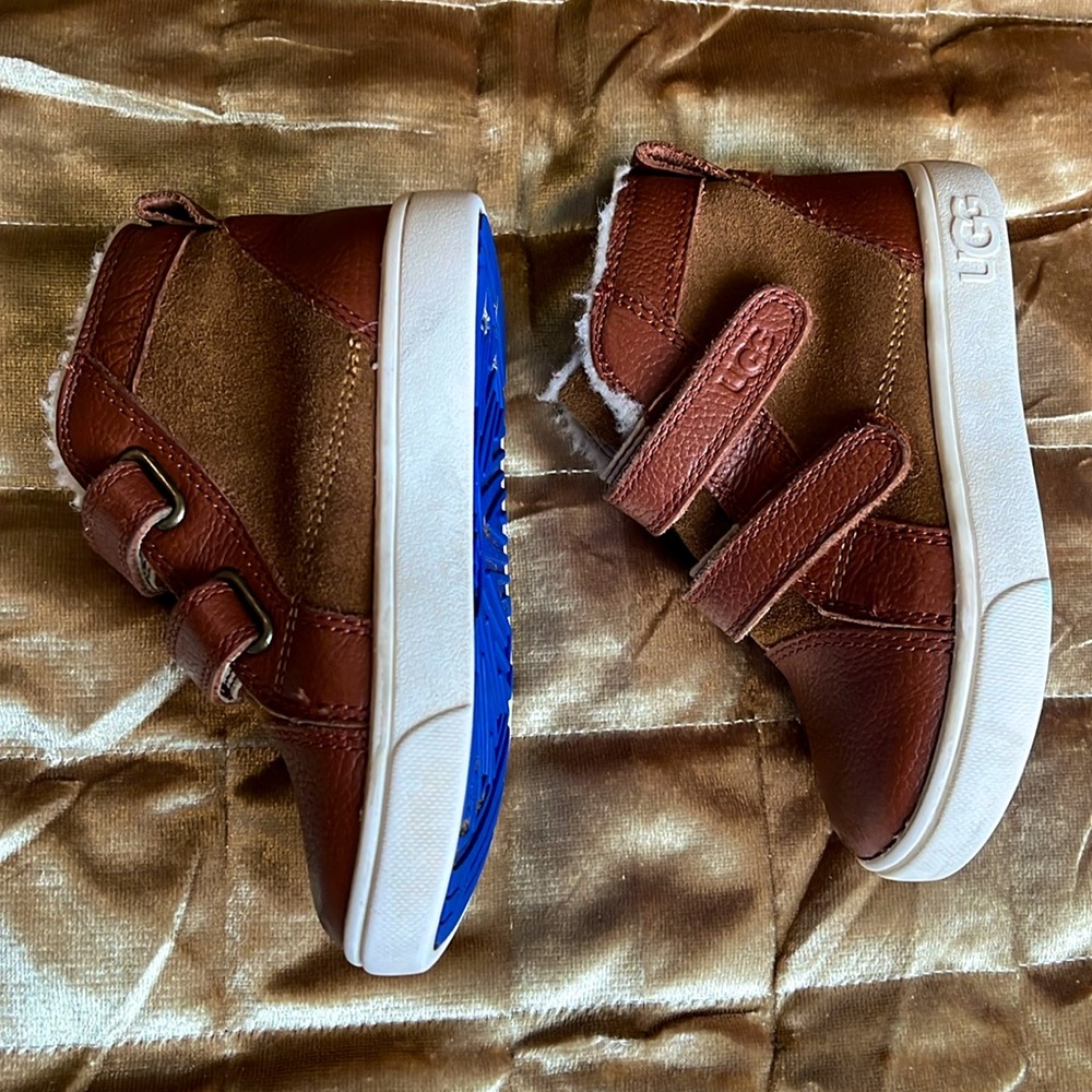 UGG Rennon II